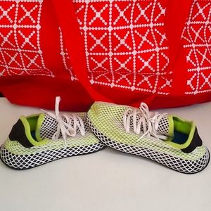 Women's Adidas Sneakers Size 5